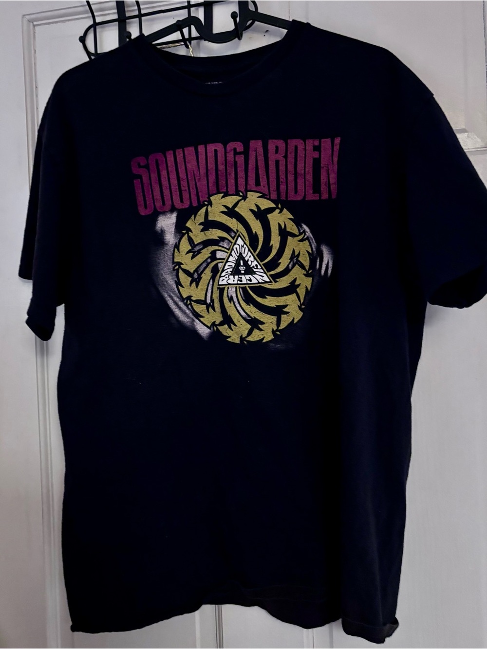 Men's Black Short Sleeve Graphic Tee
